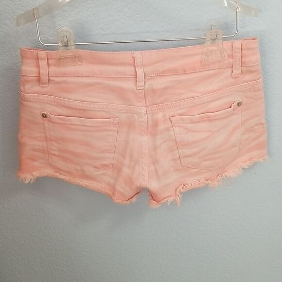 Pink fringe shorts - Picture 5 of 7